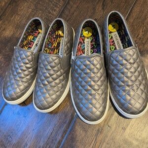 Steve Madden 3 or 5 girls quilted slip on shoes grey